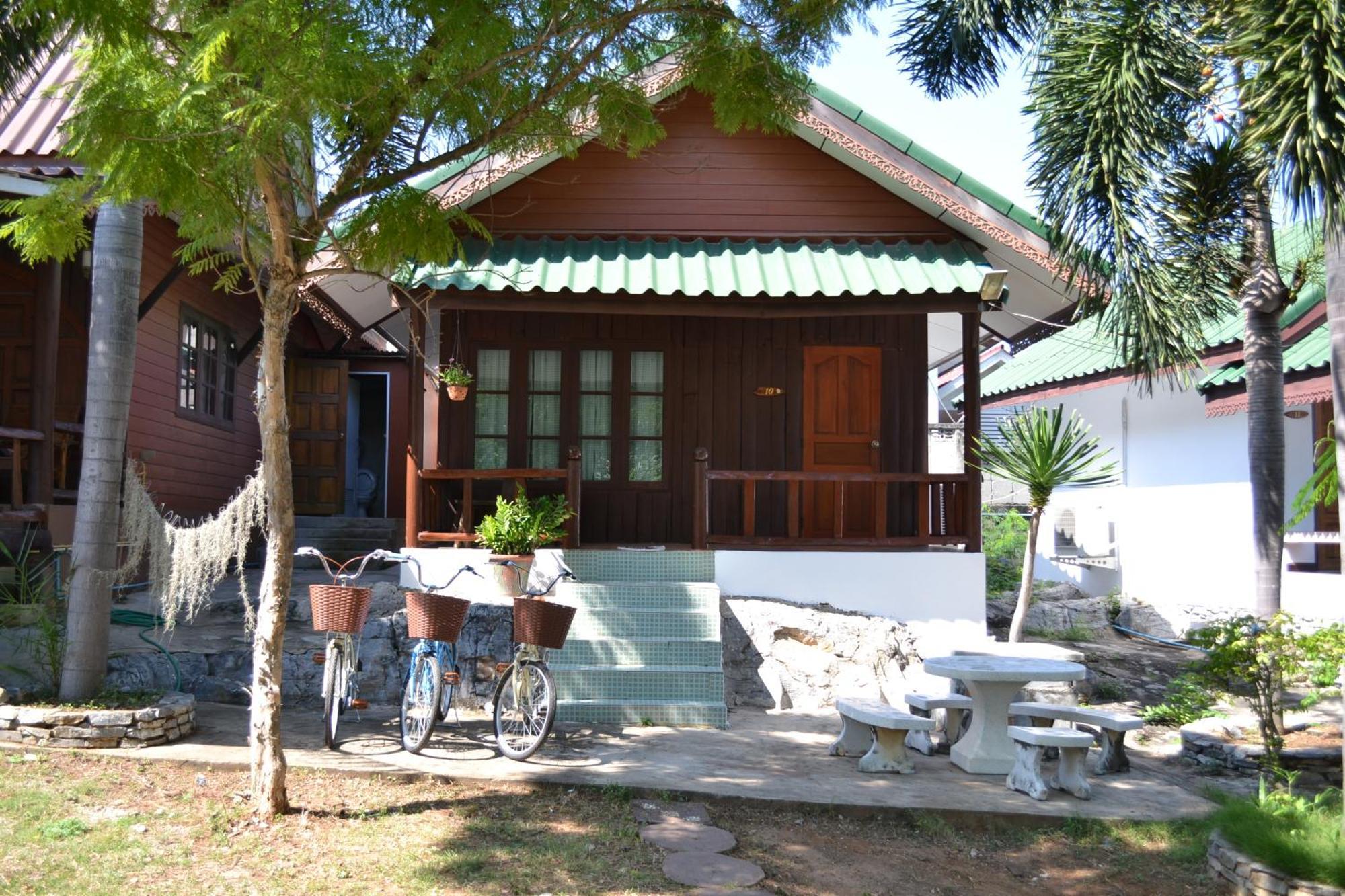 Benjaporn Bungalow Koh Sichang Habitación foto