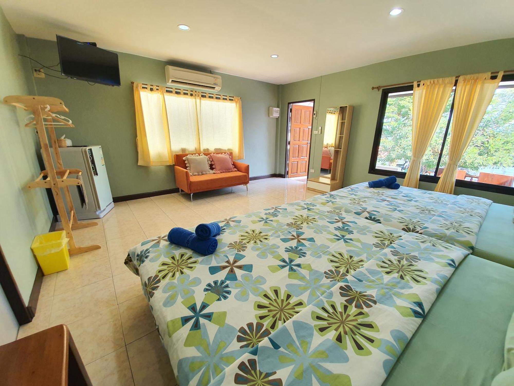 Benjaporn Bungalow Koh Sichang Habitación foto