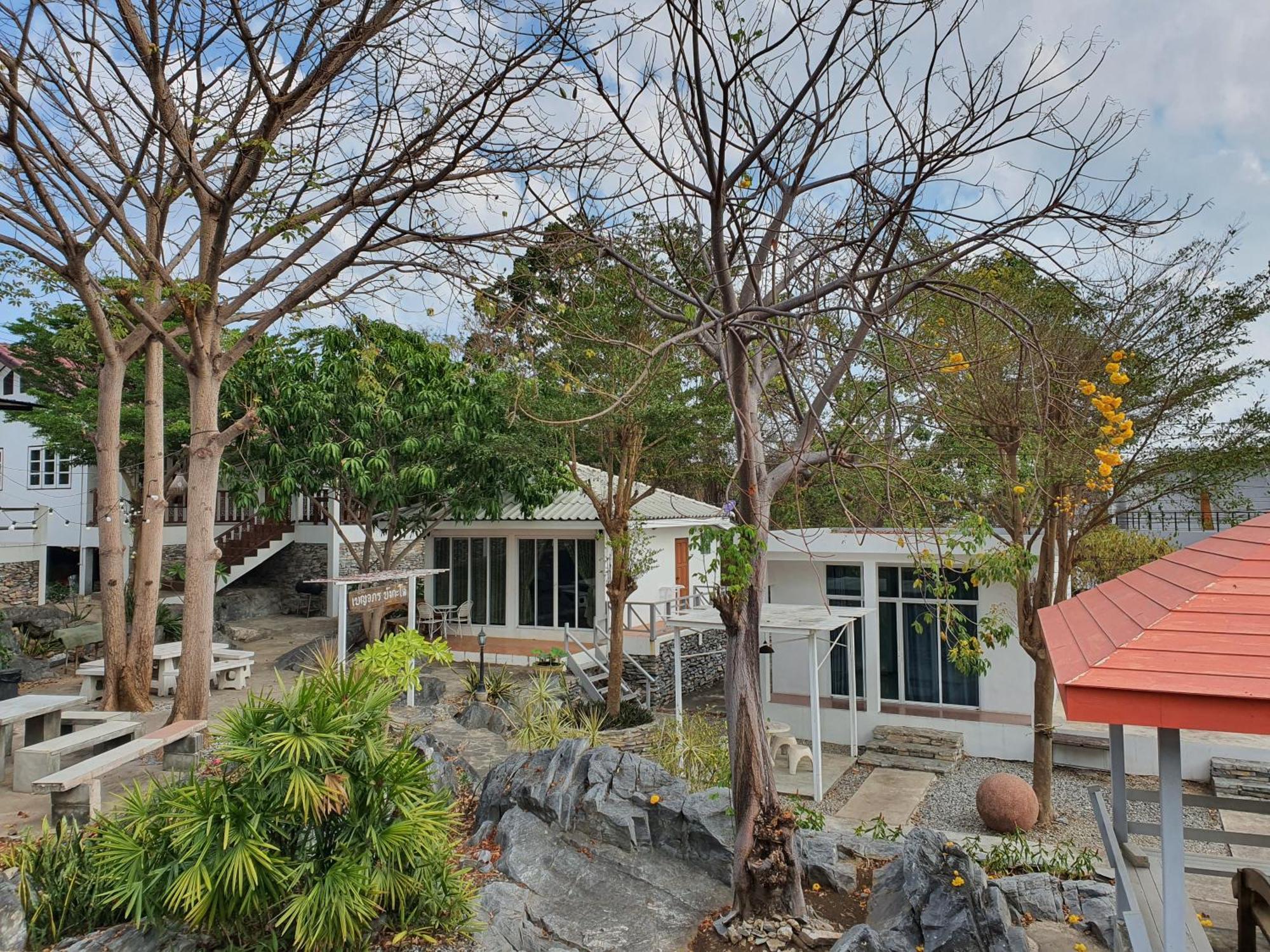 Benjaporn Bungalow Koh Sichang Habitación foto