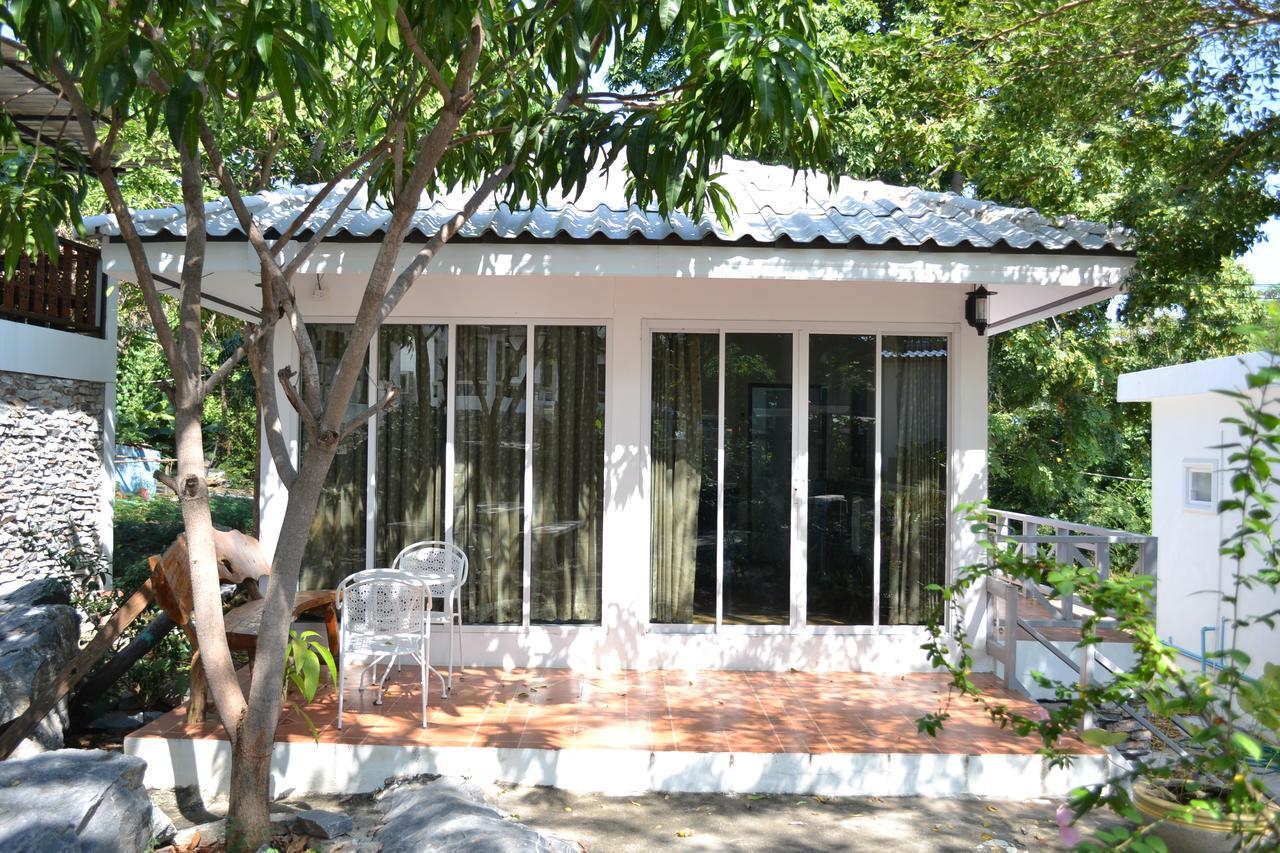 Benjaporn Bungalow Koh Sichang Exterior foto