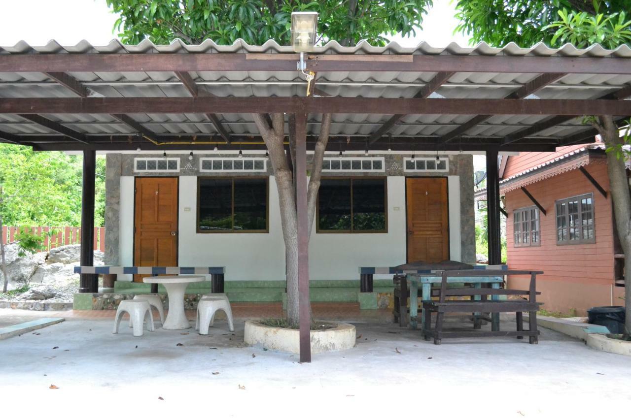 Benjaporn Bungalow Koh Sichang Exterior foto