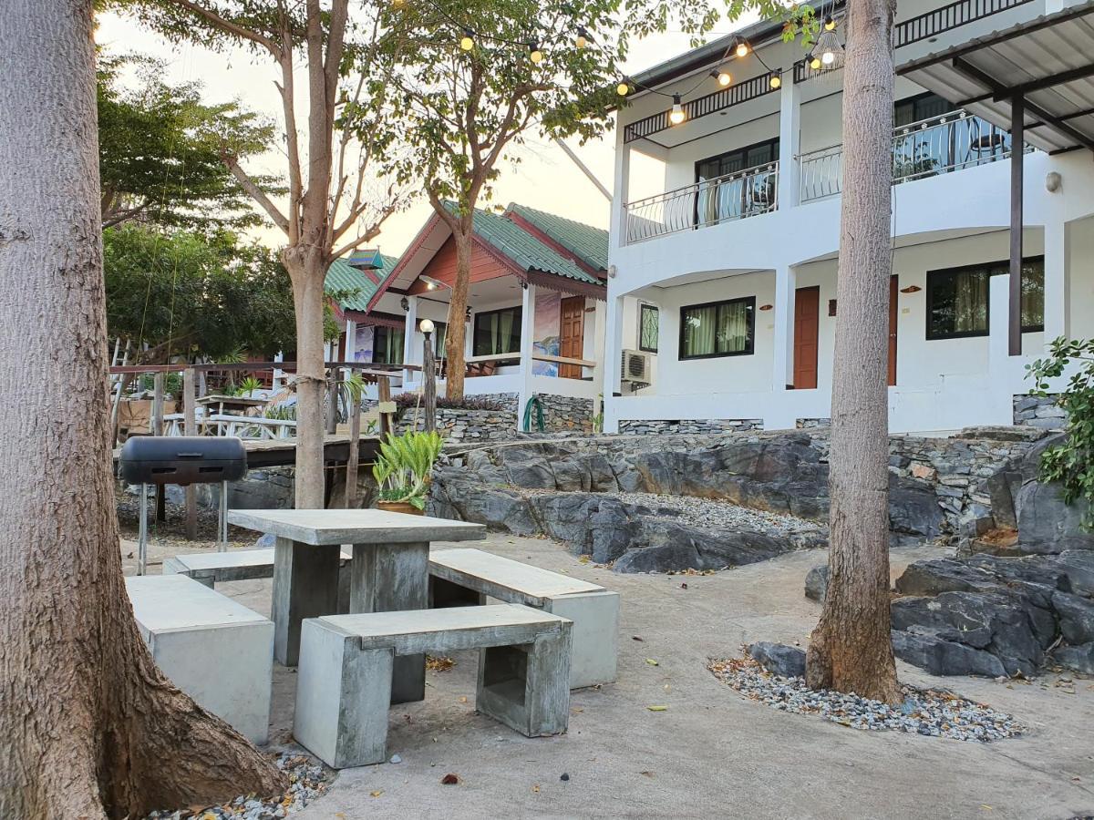 Benjaporn Bungalow Koh Sichang Exterior foto